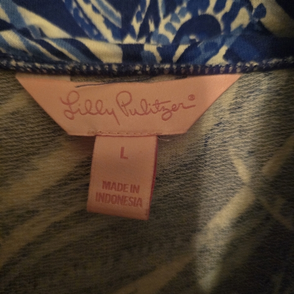 Lilly Pulizter pullover. Size Lg. - Picture 3 of 6